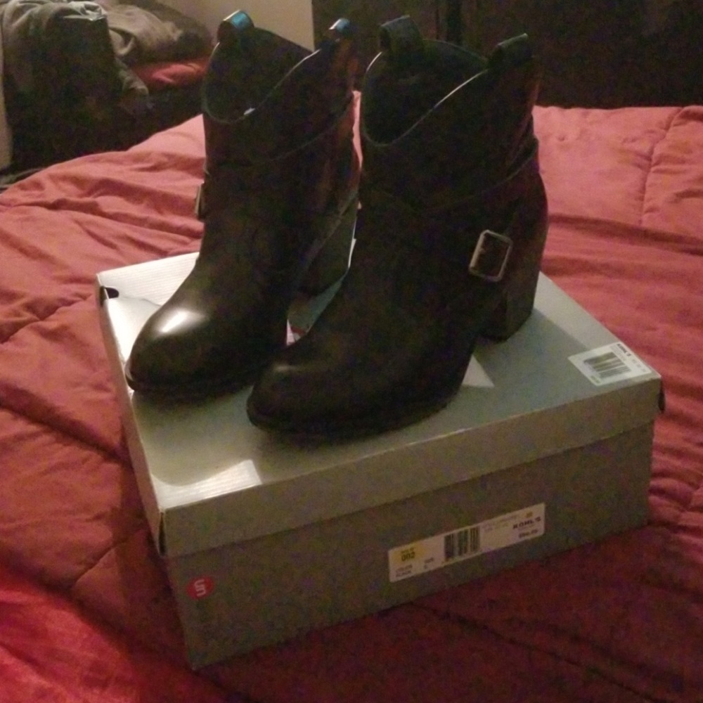 WOMEN'S BLACK ROCKETDOG SANDIPPER ANKLE BOOTS!!!!!